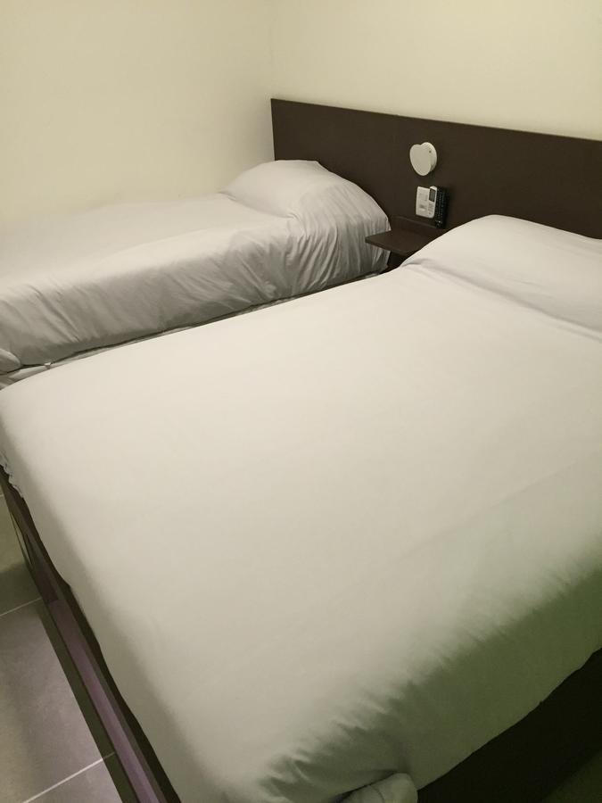 Mr. Business Hotel *
